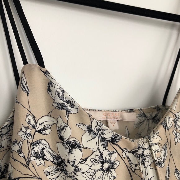 ✨2/$40✨ GUESS NUDE FLORAL TANK - Picture 3 of 4